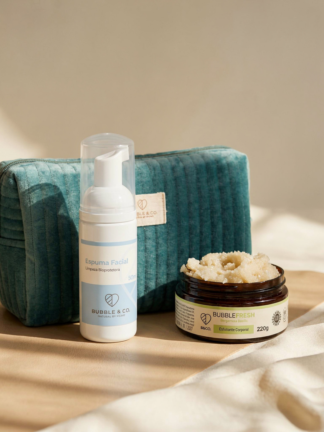 Kit Espuma Facial + Esfoliante + Necessaire (Personalizável)